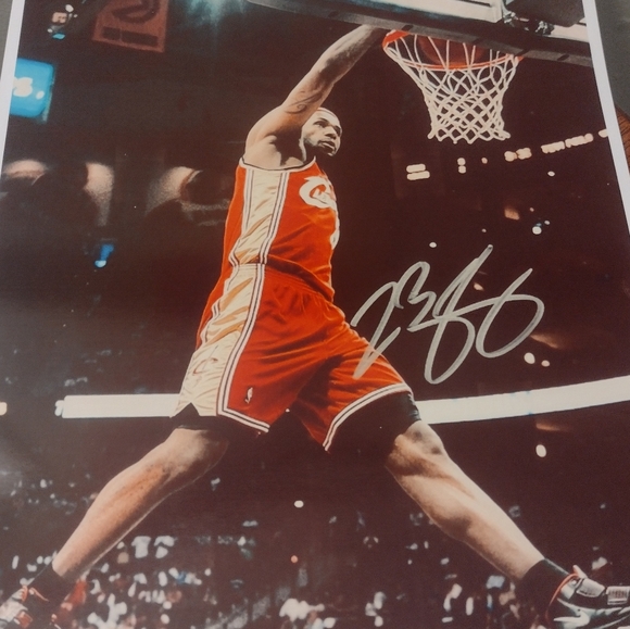 LEBRON JAMES 8.5x11 ULTRA PREMIUM GLOSSY CLEVELAND CAVALIERS BASKETBALL POSTER🤩 - Picture 3 of 8